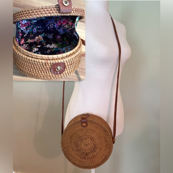 Like New! Round Woven Crossbody Bag, Brown with Floral Lining and Snap Closure - Picture 1 of 7